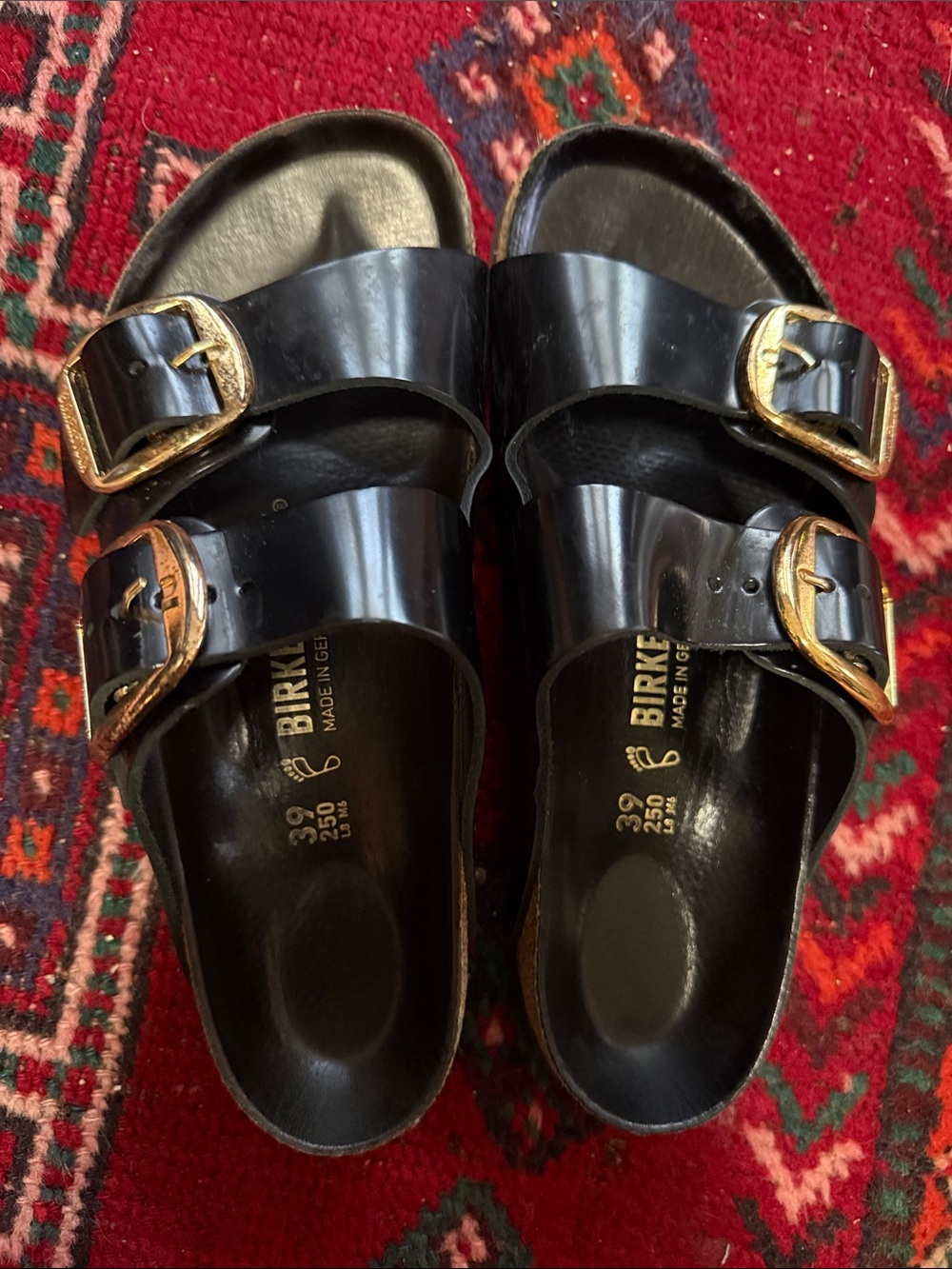Birkenstock, big gold buckle black leather Arizona sandals 39 wide with